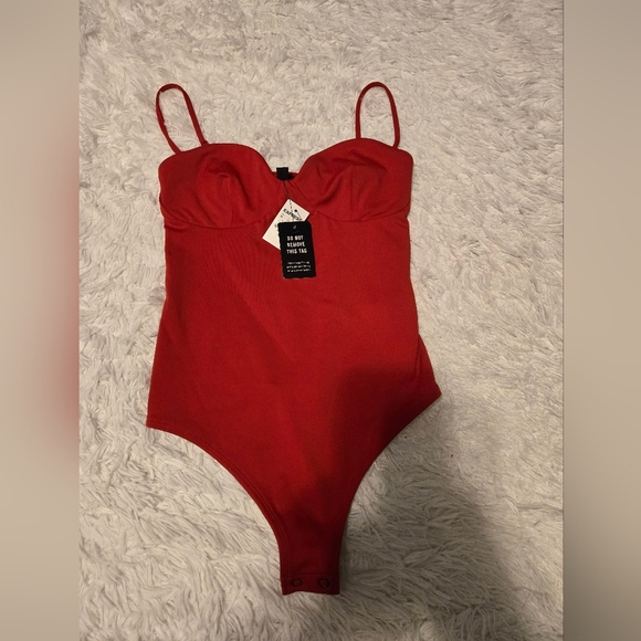 NWT Express Body Contour Women's Size XS Color Red - Picture 1 of 10